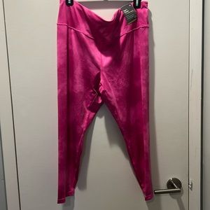 NWT Gap Fit Eclipse 7/8 legging in marbled pink Size XL